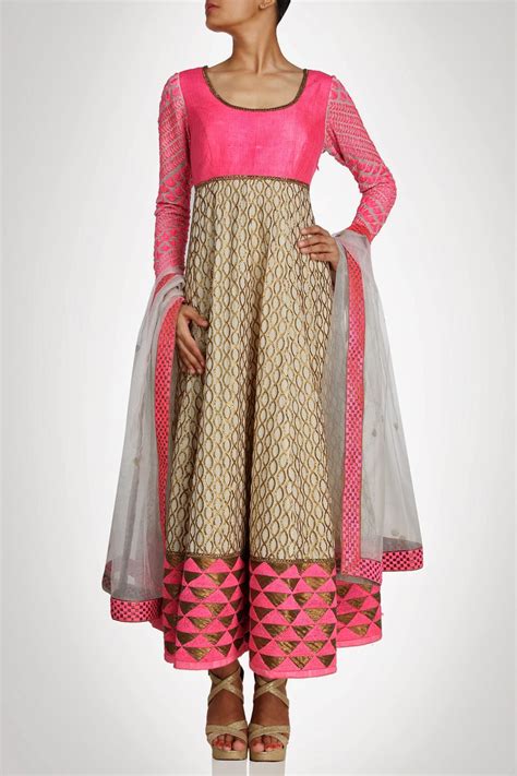 We also have bridesmaid dress and cocktail party dresses for. Buy Designer Dresses Online by Radhika Rahul - Trend ...