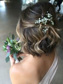 Bridal hairstyles for short hair include romantic updos, glamorous old hollywood curls and unique hair accessories (headbands, barrettes and flower crowns), as seen in some of our favorite short wedding hair 'dos. 23 Most Glamorous Wedding Hairstyle for Short Hair ...
