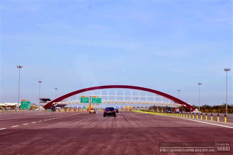 Jambatan sultan abdul halim muadzam shah or jambatan kedua pulau pinang;) is a dual carriageway toll bridge in penang, malaysia. Penang Trip : Jambatan Sultan Abdul Halim Muadzam Shah ...