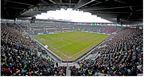 Although the club has only won four important national trophies, luzern is one of the traditional football clubs in the country with a strong local supporter base. Junioren-Ausflug: FC St. Gallen vs. FC Basel am 17.04.2016 ...