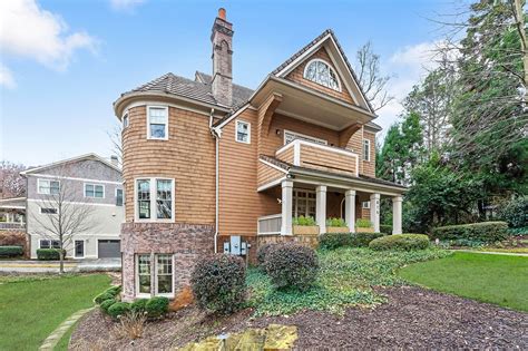 This week we would like to show you how to install soffit products, as well as fascia trim products. What Are Soffit And Fascia? | What Do They Do & Do You ...