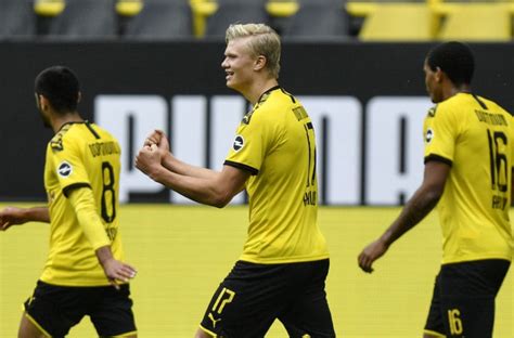 Erling haaland, 21, noruega borussia dortmund, desde 2019 delantero centro valor de mercado: Liverpool signed Erling Haaland and this is what happened