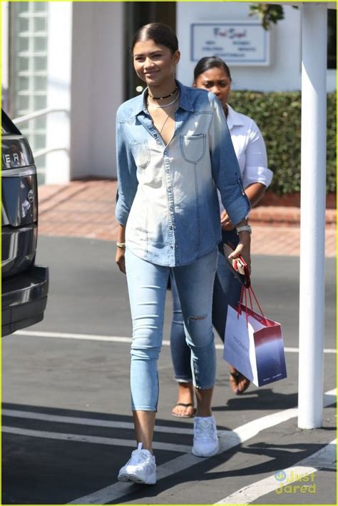 Zendaya Does Some Birthday Shopping At Fred Segal Zendaya Double