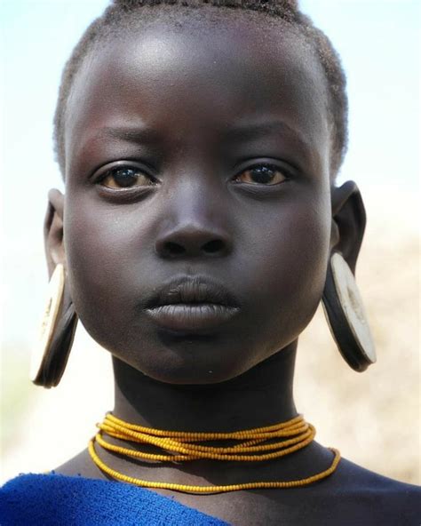 Pin By Stephen Williams On African Tribe Women Mursi Tribe Ethiopia Mursi Tribe Woman Tribes