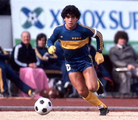 Las Fotos Inéditas De Diego Maradona Con Boca En Una Gira De 1982 Los Primeros Tv