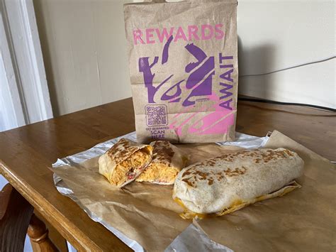 I tried Taco Bell's limited-time Grilled Cheese Burrito - it's