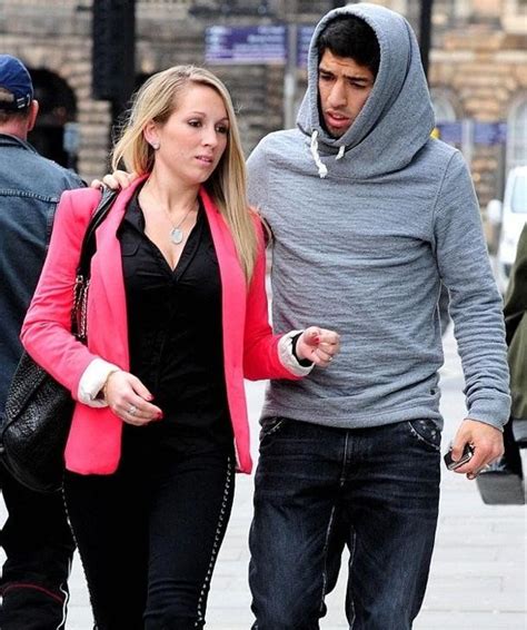 Who is luis suarez's wife? Luis Suarez Girlfriend | Sports Info | Fitbit Aria Wi-Fi ...