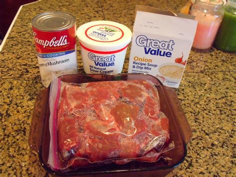 1 envelope of lipton onion recipe soup and what are other cooking uses? Clever, Crafty, Cookin' Mama: Easy Crockpot Beef Stroganoff