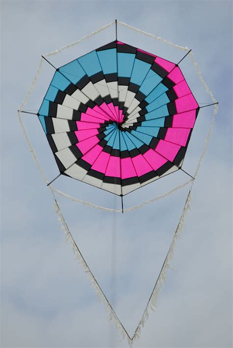 Octagon Kite Stairway Diy Kite Kite Making Kite