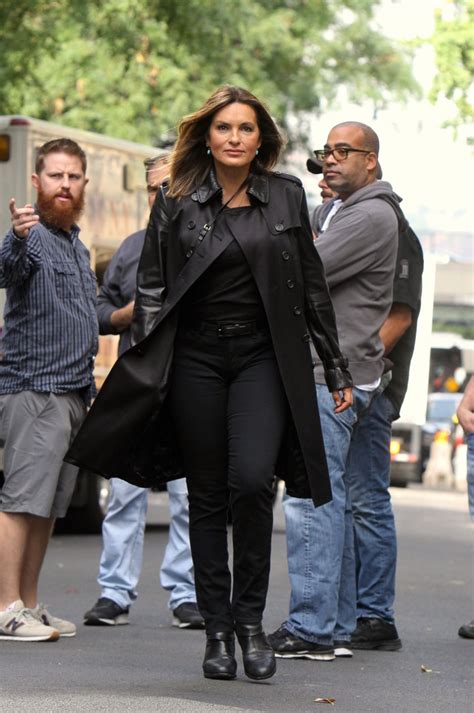 Mariska Hargitay On The Set Of Law And Order Svu In Hot Sex Picture