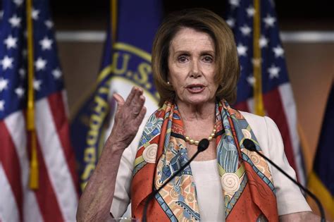 Nancy Pelosi Charts Middle Ground As Democrats Divide On Trade Bills Wsj