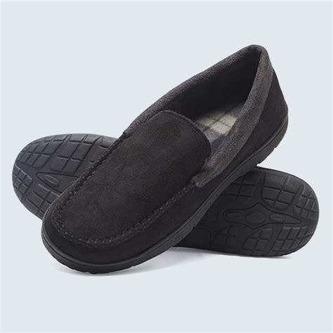 Best Men S Slippers 2021 Comfy Men S Slippers For The House And More