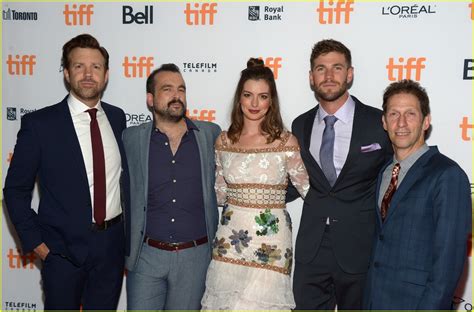 anne hathaway and jason sudeikis premiere colossal at tiff 2016 photo 3754579 anne hathaway