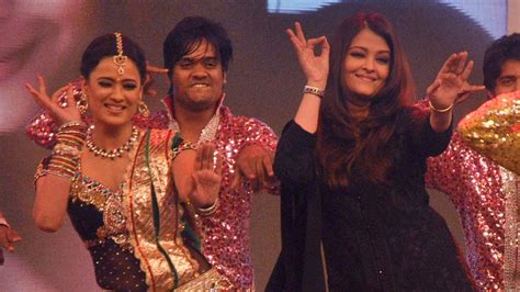 Must Watch Aishwarya Rai Bachchan Revisits Kajra Re Youtube