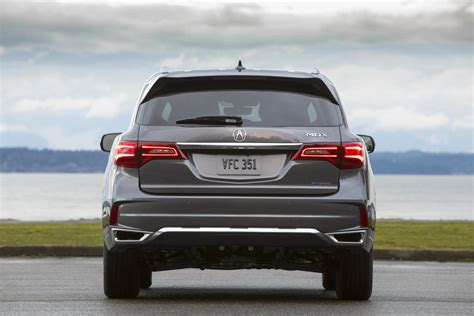 The sport hybrid is even smoother and offers an interesting value proposition, but the traditional powertrain model will be the most popular mdx. 2019 Acura MDX Sport Hybrid: A Mini Starfleet Shuttle