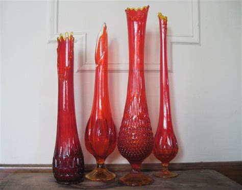 Mid Century Art Glass Vase Amberina Red Ruby Swung Stretched Pulled Pineapple Vintage