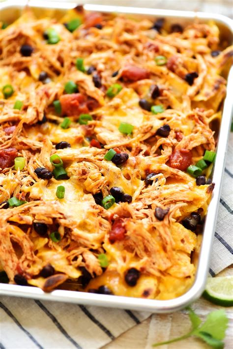 Mix chicken, 1 1/2 cups of the cheese, tomato and seasoning mix until well blended. Sheet Pan Chicken Nachos - Life In The Lofthouse