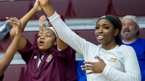 Iona college sports news and features, including conference, nickname, location and official social media handles. Adaora Onwumelu - Women's Basketball - Iona College Athletics