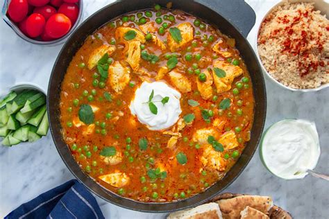 Tikka Masala With Chicken And Naan Ready In Minutes