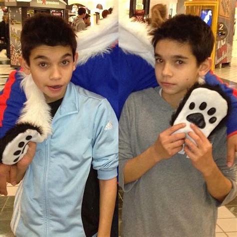 Marcus And Lucas Marcus Dobre Cute Youtubers Twin Brothers Fam Hot Guys Twins