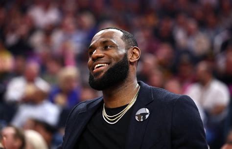 Report: LeBron James to co-produce basketball movie on Netflix starring Adam Sandler - Lakers 