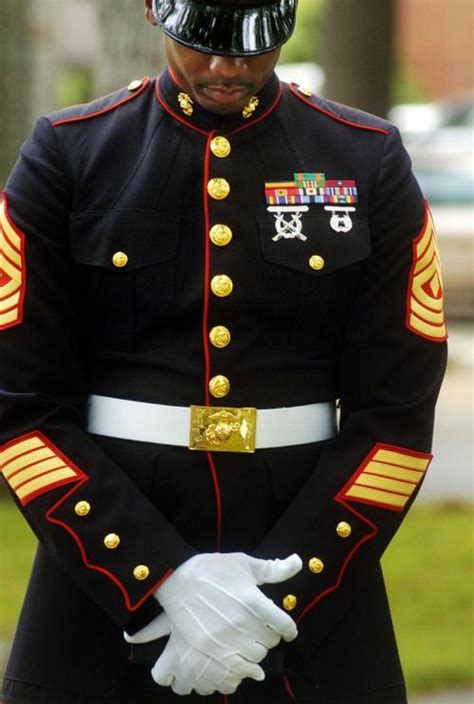 Pin By Mm On Army Xxw Usmc Dress Blues Usmc Marines Uniform