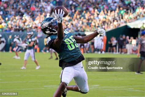 Philadelphia Eagles Training Camp Photos And Premium High Res Pictures