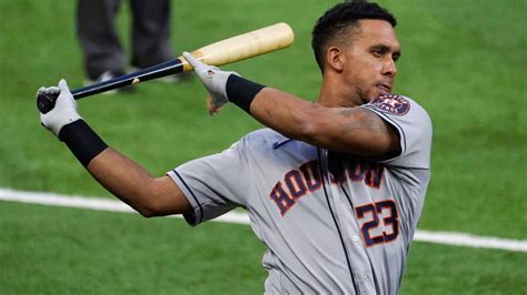 Michael Brantley Decided To Stay With The Astros On A 1 Year 12