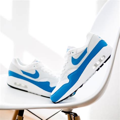 Insidesneakers • Nike Air Max 1 Essential White Light Blue • Bv1981