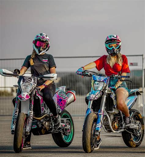 Pin By Julie Wilson On My Dream Bike In 2020 Motocross Girls Biker Girl Supermoto