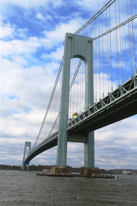 Verrazano Bridge In New York Editorial Photo Image Of Bridge Guard