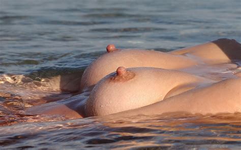 Wallpaper Karo E Nude Beach Pretty Nipples Wet Water Tits Erect
