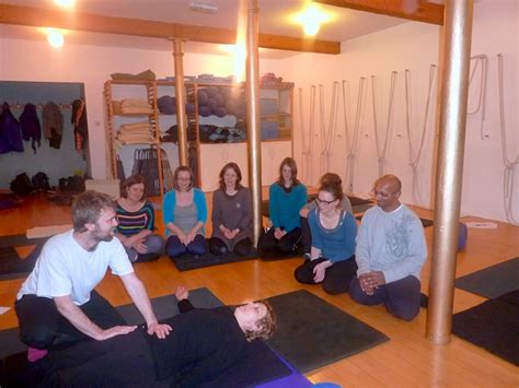 Shiatsu Practitioner Training Bodywise Yoga And Natural Health