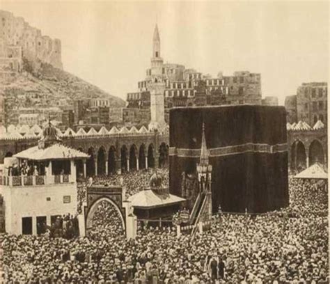 Who Took The First And The Oldest Picture Of Kaaba