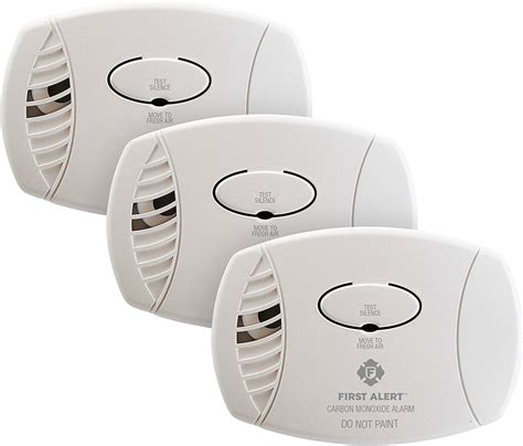 To alerting from the carbon monoxide gas to all residents in your home or office, you can depend on first alert alarms for its lot of depth features. First Alert CO600 Plug-In Carbon Monoxide Detector (3 Pack ...