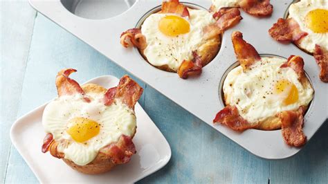 Easy Bacon And Egg Biscuit Cups Recipe Pillsbury Com