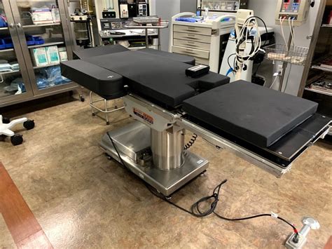 Skytron 6500 Elite Or Surgical Table Used Hospital Medical Equipment