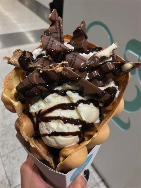 Good day friends and foodies! Kinder bueno bubble waffle with vanilla ice cream [4032 x ...
