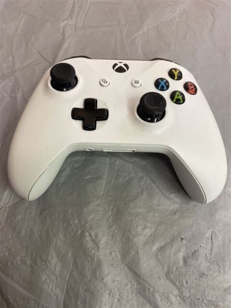 Microsoft Xbox One Model 1708 Wireless Controller White Genuine