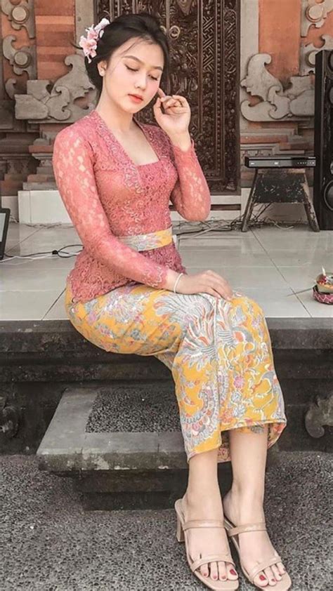 Pin Oleh Rian Surya Di Myfav Kebaya Dress Model Pakaian Wanita Model Pakaian Wanita