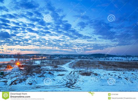 Winter Sunset Over Snowy Meadow Stock Image Image Of Cloud Field