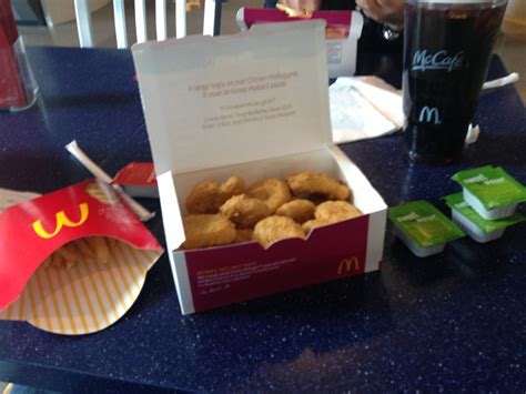 » McDonalds – 20 Piece Chicken McNuggets Dine at Joe's