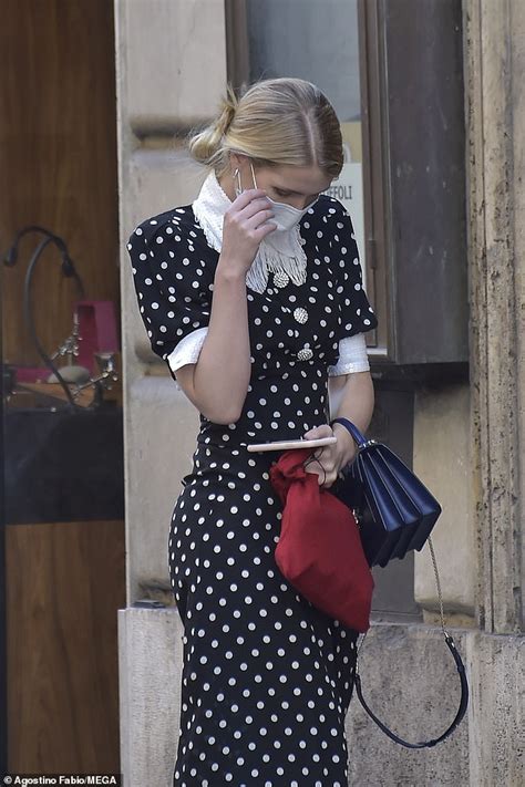 Lady kitty spencer and michael lewis have tied the knot! Princess Diana's niece Lady Kitty Spencer exudes glamour ...