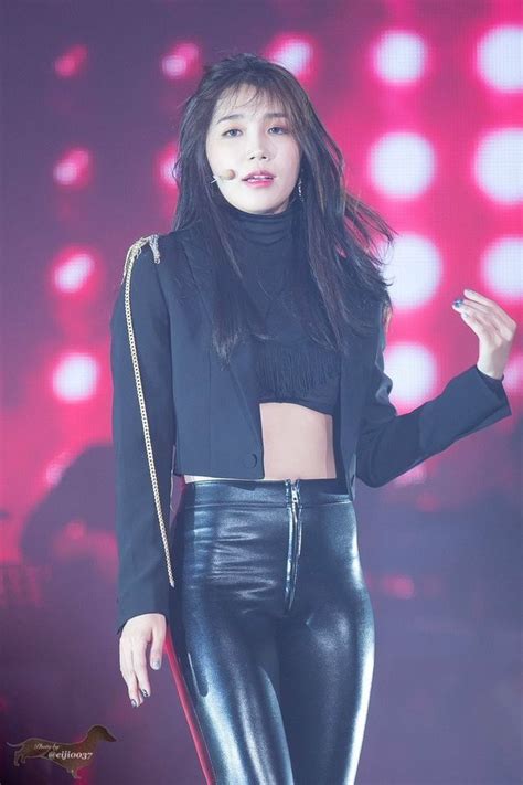 Leather Leggings Outfit Leather Pants Pants Outfit Girl God Concert Looks Disco Pants