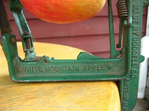 Vintage Apple Peeler Corer Slicer By White Mountain
