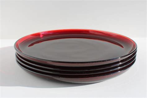 Vintage Ruby Red Glass Dinner Plates Set Of Four Christmas Holiday