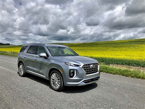 Reflecting the design identity of a hyundai flagship, palisade shows elegant style with strong, bold lines. First Drive: 2020 Hyundai Palisade | TheDetroitBureau.com