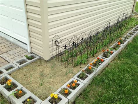 40 Great And Unusual Diy Flower Bed Fences From The Simplest Materials