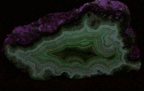 Photographs Of Mineral No 44075 Quartz Var Laguna Agate From Ojo