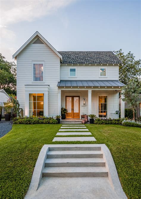 We are here to help you find your piece of heaven in oklahoma or texas. Coronado Avenue 1 - Maestri LLC | Modern farmhouse ...